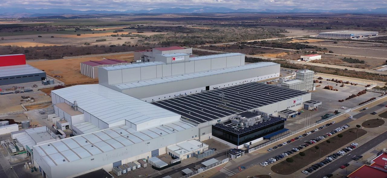 Planta Network Steel, León